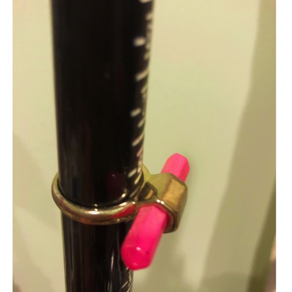 Ring - Picture 3 of 4